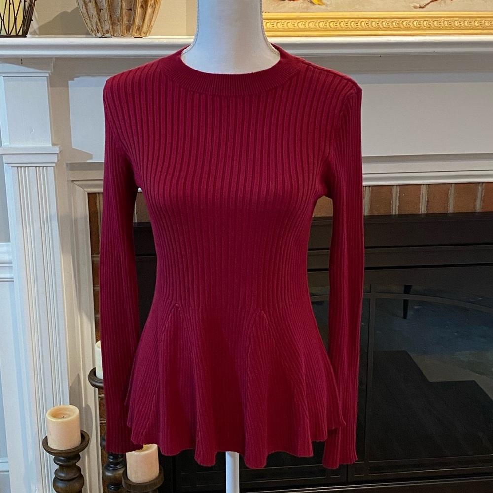 VENUS burgundy sweater with peplum waist